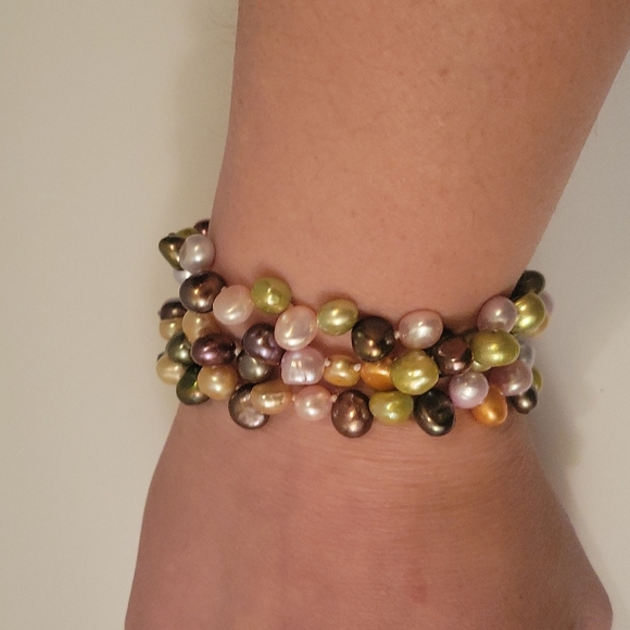 📿 Colorful Beaded Bracelet - Picture 2 of 5